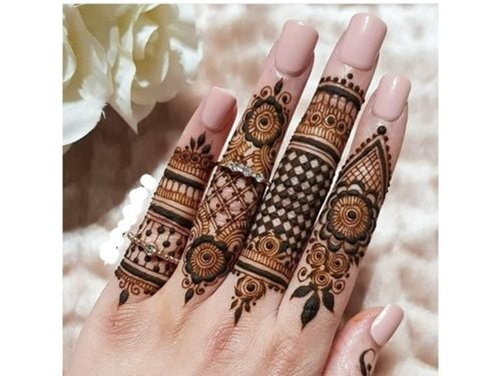Stylish Finger Mehndi Design for Asian Girls - New Finger Mehndi Design