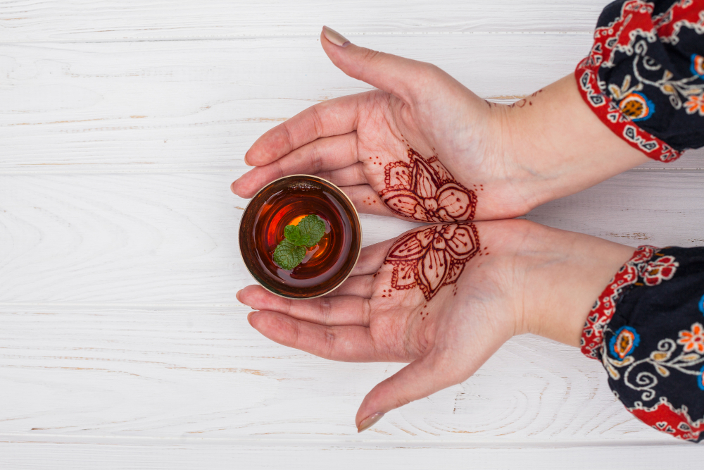 Simple Pakistani Arabic Mehndi Design