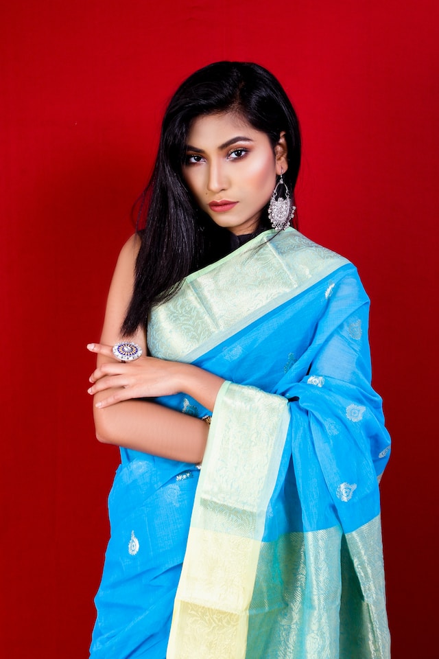 Beautiful Indian Young Girl In Traditional Saree Posing Outdoors Stock  Photo, Picture and Royalty Free Image. Image 147638514.